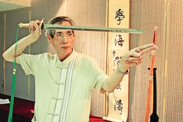 Une épée fabriquée par Chen Shicong,  célèbre armurier taïwanais. (Image: Sun Yiying / The Epoch Times) 