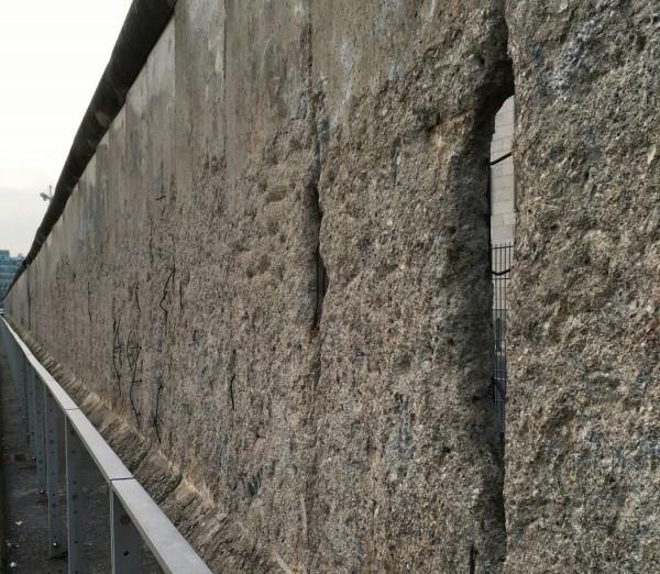 La chanson a été écrite il y a 33 ans, alors que le mur de Berlin était encore en place. (Image: DatGuy via wikimedia CC BY-SA 3.0)