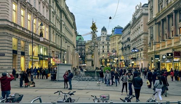 Une scène magnifique sur une place à Vienne, Autriche. (Image: Pedro Szekely via flickr CC BY-SA 2.0)