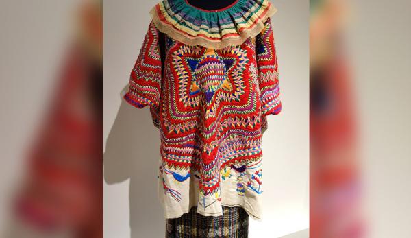 Le huipil est le plus ancien costume folklorique d’Amérique centrale, encore en usage. (Image: wikimedia / CC0 1.0)