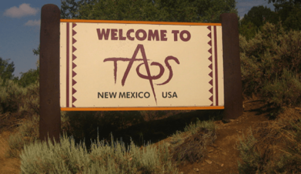 Les gens disent avoir entendu un bourdonnement étrange à Taos. (Image: wikimedia / GNU FDL)