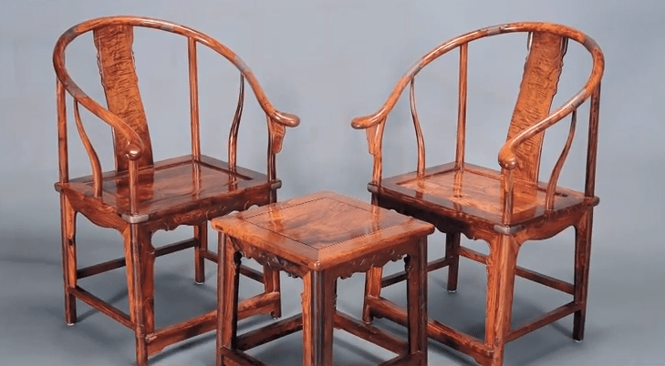 L’histoire du mobilier chinois aurait atteint son apogée sous la dynastie Ming. (Image : Capture d’écran / YouTube)