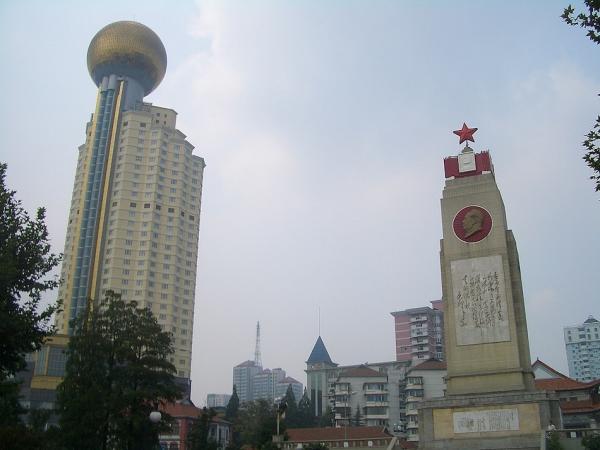 Situé dans le district de Jiang’an à Wuhan, Baibuting couvre une superficie de 4 kilomètres carrés (environ 1,5 mile carré) et compte environ 180 000 habitants. (Image : Wikimedia / User:Vmenkov / CC BY-SA)