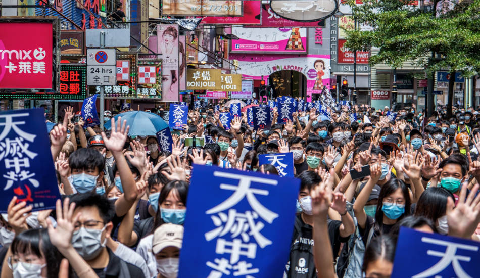 En vertu d’une nouvelle loi à Hong Kong, les militants en faveur de la démocratie et de la liberté d’expression peuvent être classés comme une menace pour la sécurité nationale.(Image : Studio Incendo / flickr / CC BY 2.0)
