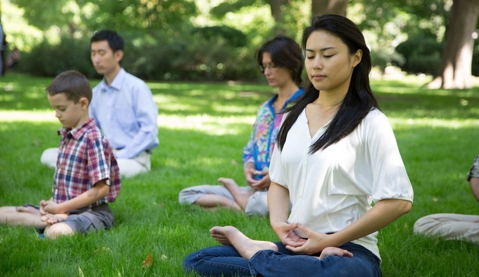 La pratique de la méditation et des exercices du Falun Dafa offre des bienfaits pour la santé, tant physique que morale. (Image : Joffers951 / wikimedia / CC BY-SA 4.0)