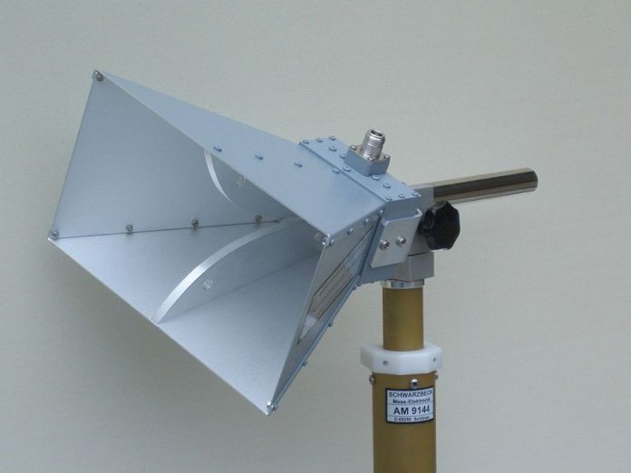 Antenne à cornet à micro-ondes à large bande. (Image : Wikipedia)