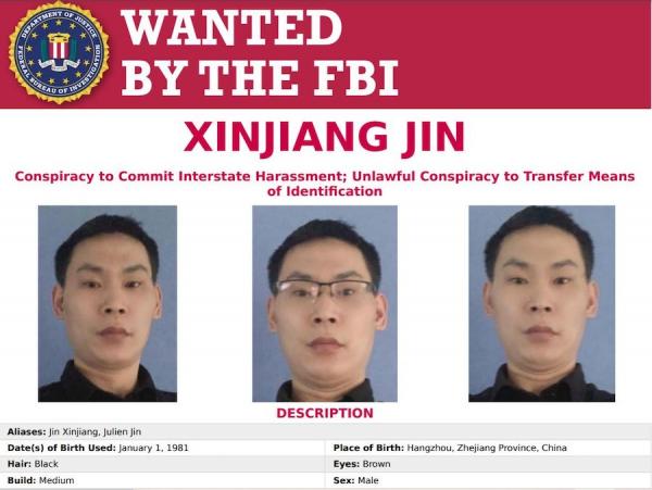 Le 18 décembre, le département américain de la Justice a descellé une plainte et un mandat d'arrêt contre Xinjiang Jin, un employé de la société américaine Zoom. ( Image : Capture d’écran / FBI)